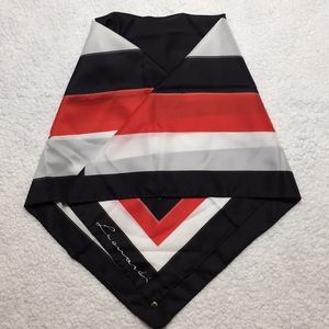 Leonardi Scarf 30x 30